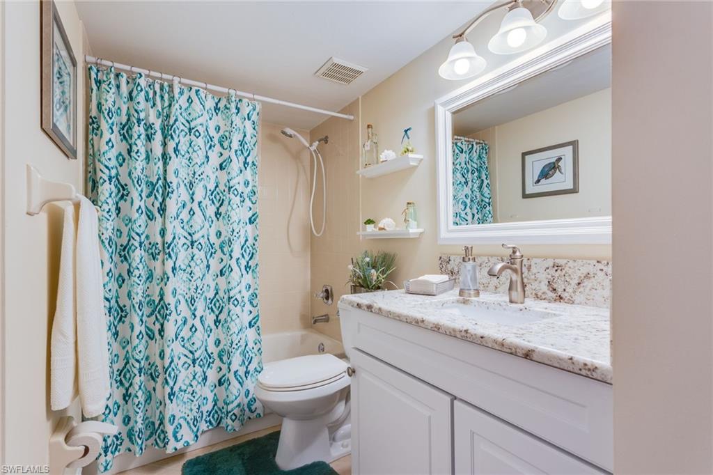 COURTYARD AT KINGS LAKE - Residential