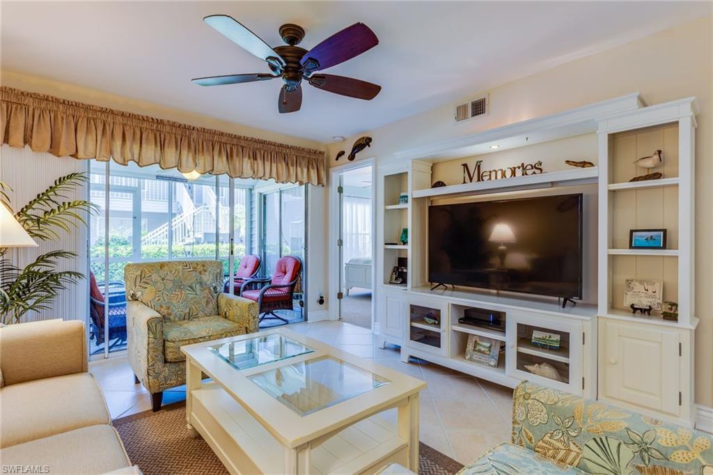 COURTYARD AT KINGS LAKE - Residential