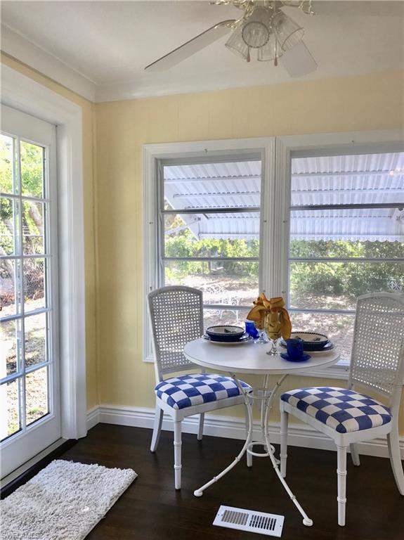 FOREST PARK MOBILE HOME - Residential