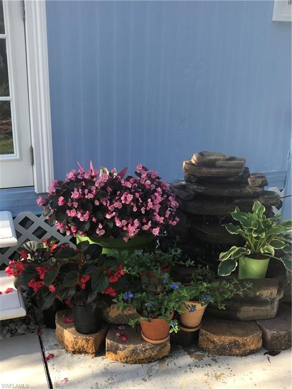 FOREST PARK MOBILE HOME - Residential