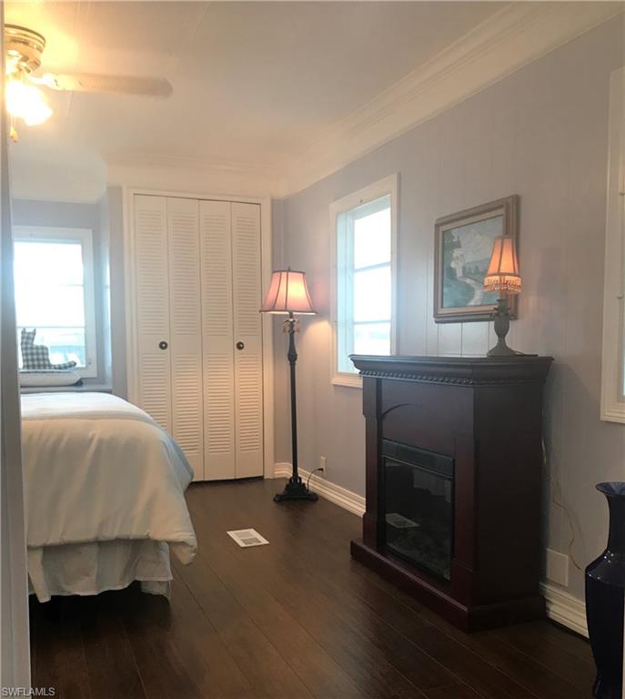 FOREST PARK MOBILE HOME - Residential