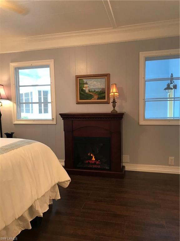 FOREST PARK MOBILE HOME - Residential