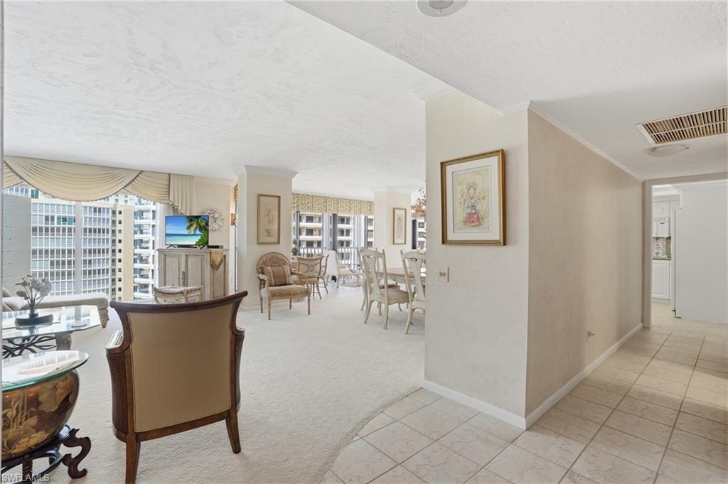 4401 Gulf Shore BLVD N 1206