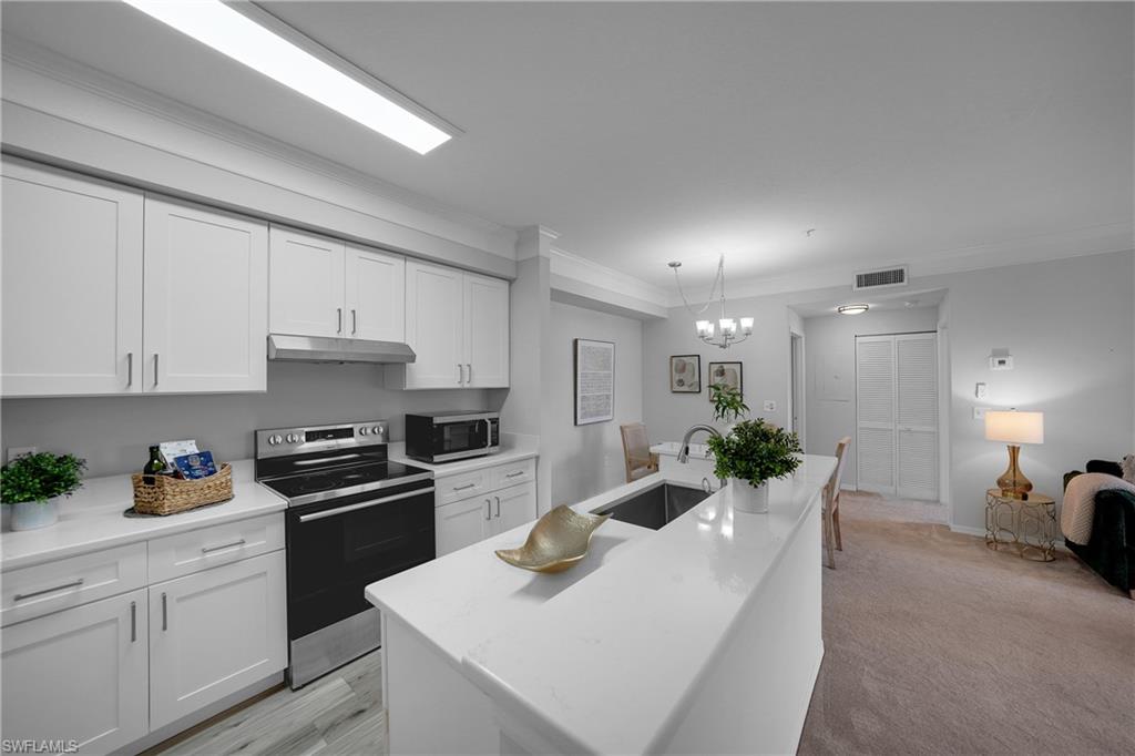 ROYAL GREENS - Residential