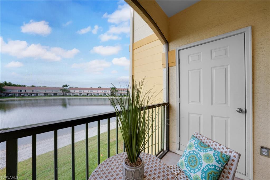 ROYAL GREENS - Residential