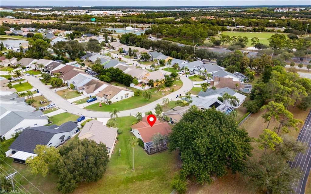 THREE OAKS - Residential