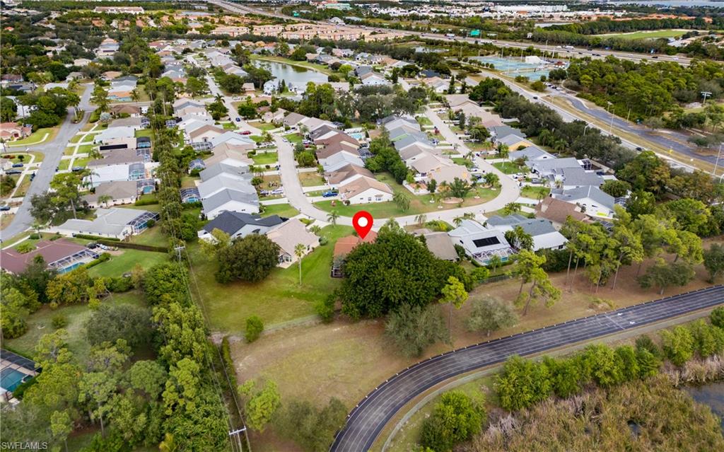 THREE OAKS - Residential