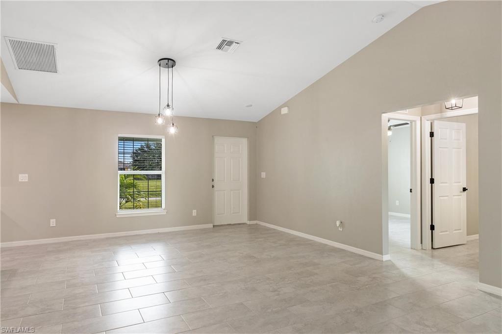 CAPE CORAL - Residential