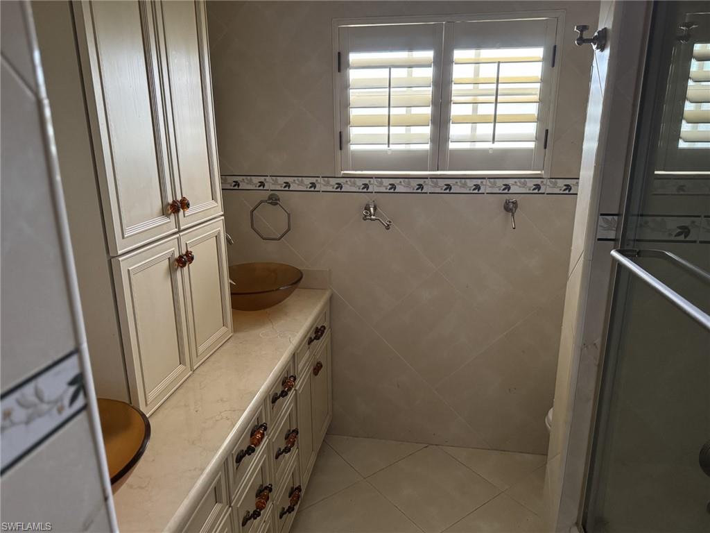 PARK SHORE - Residential