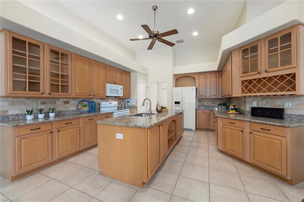 WHISPERING RIDGE - Residential