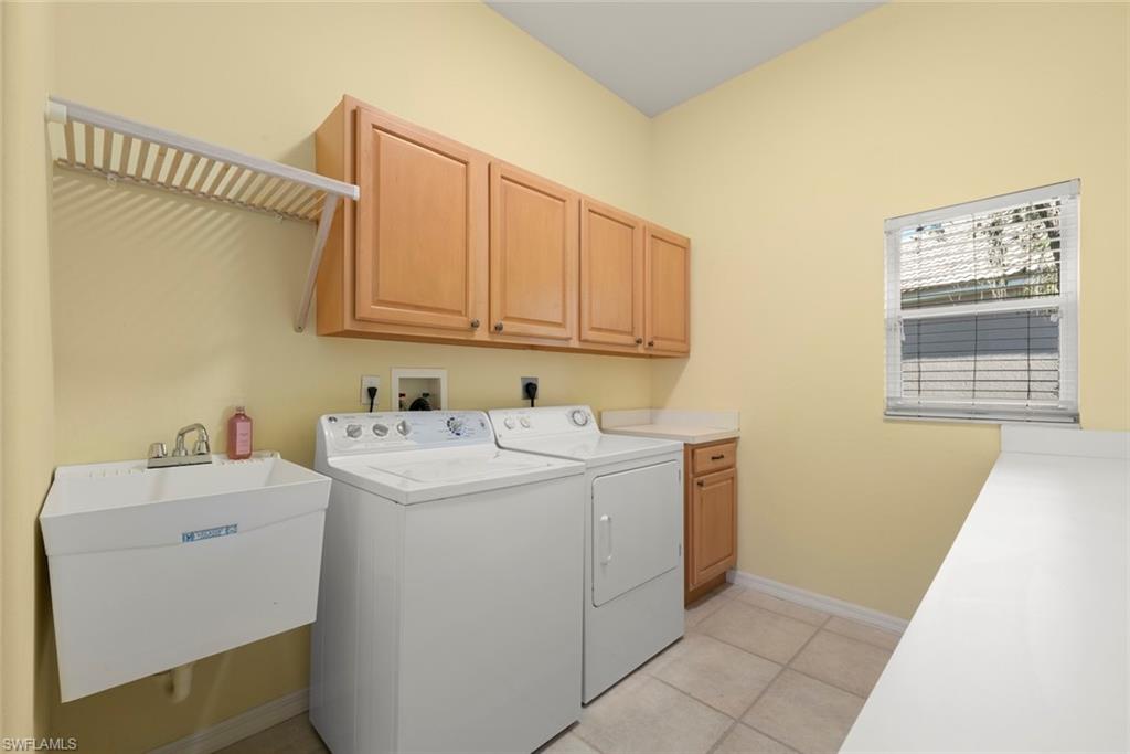 WHISPERING RIDGE - Residential