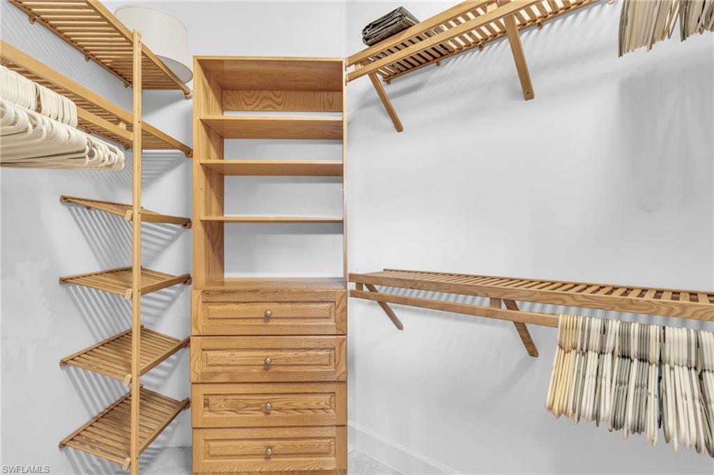 EMORY OAKS - Residential