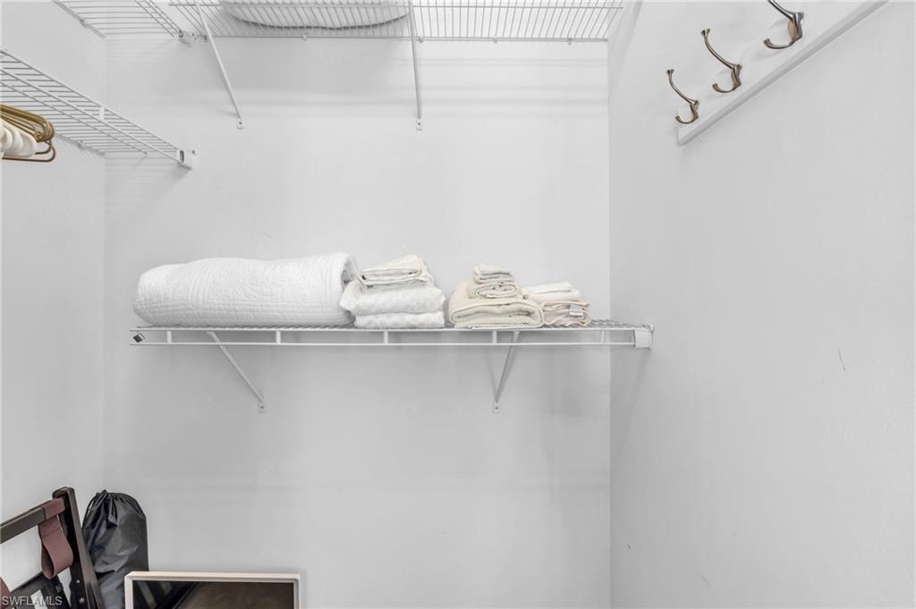 EMORY OAKS - Residential