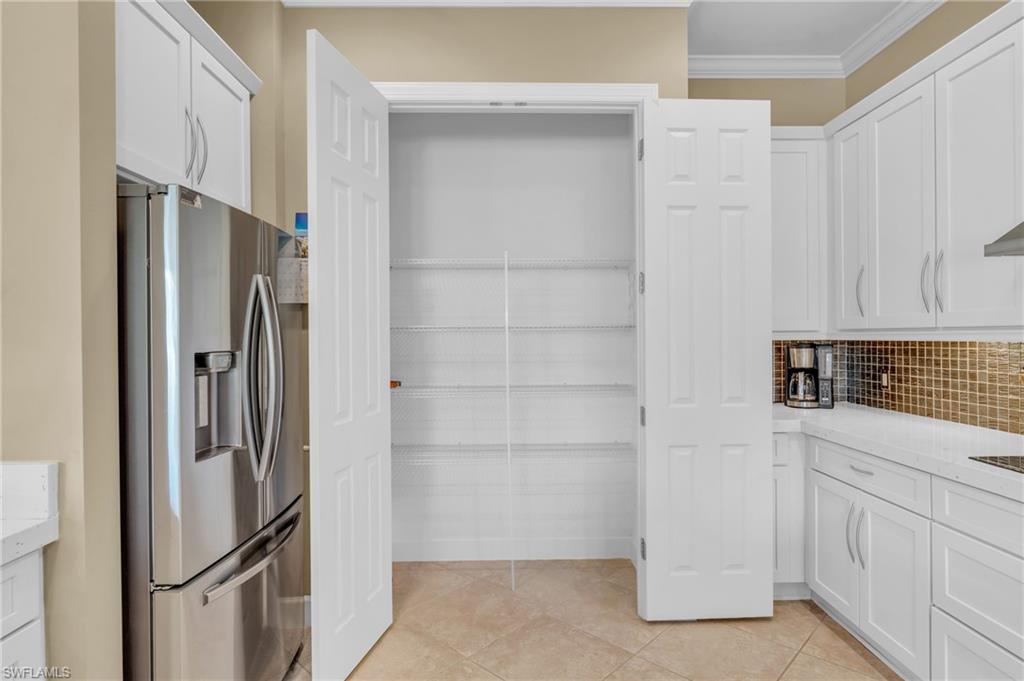 EMORY OAKS - Residential