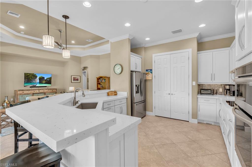 EMORY OAKS - Residential