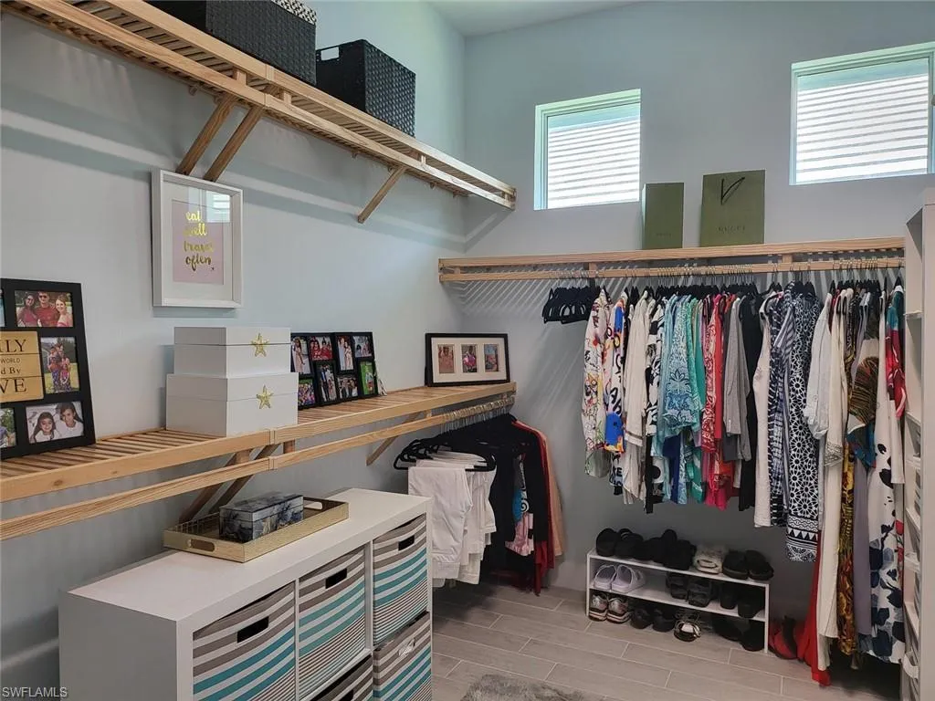 Naples, Florida 34112, United States, 3 Bedrooms Bedrooms, ,4 BathroomsBathrooms,Residential,Active,137170