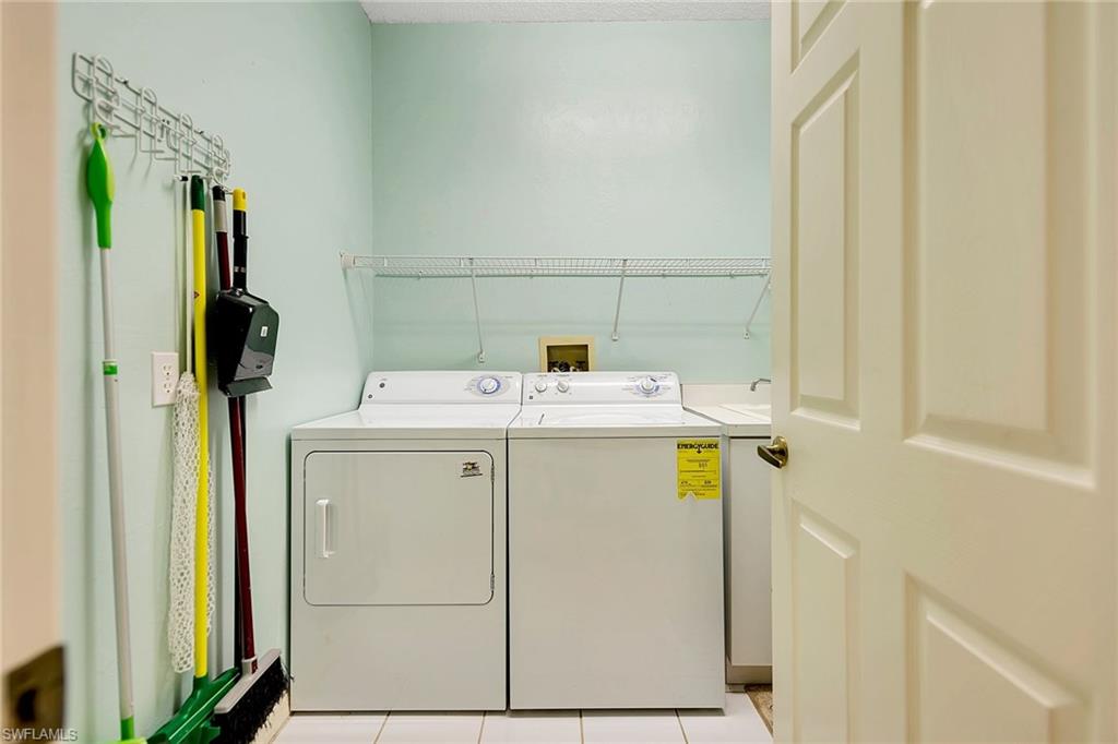 SILVER OAKS - Residential