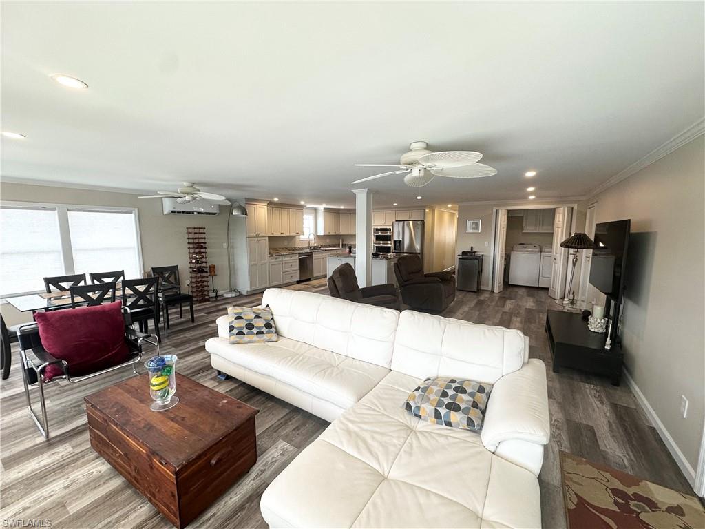 BAYSIDE ESTATES - Residential