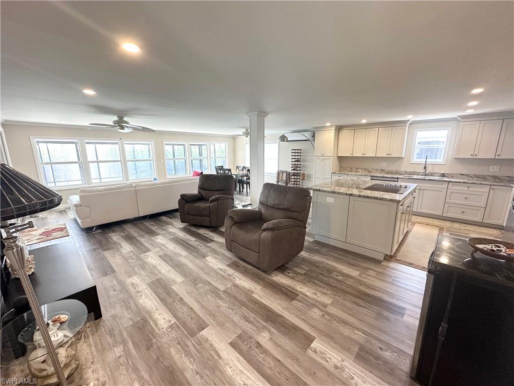 BAYSIDE ESTATES - Residential