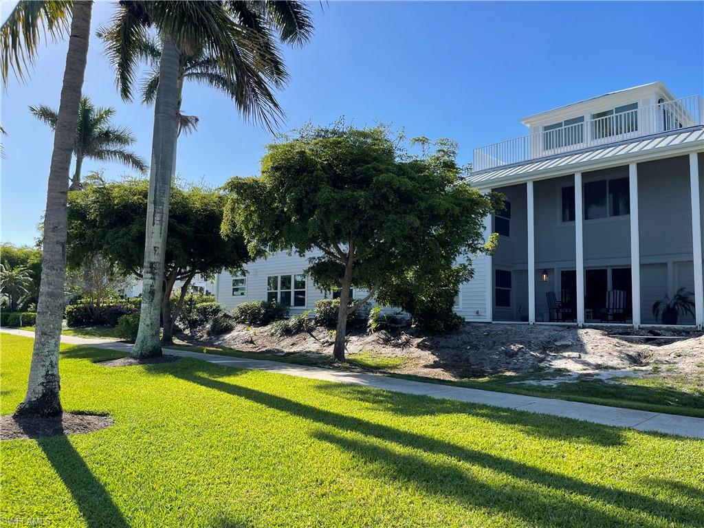 PALM COURT - Residential Lease