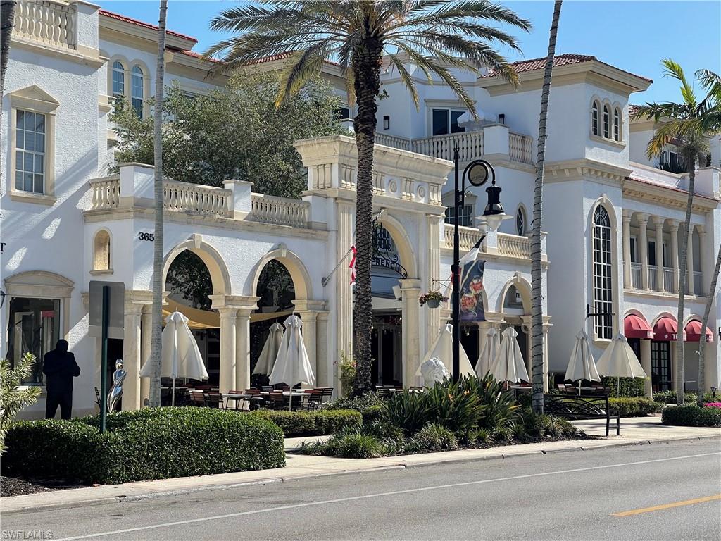 PALM COURT - Residential Lease