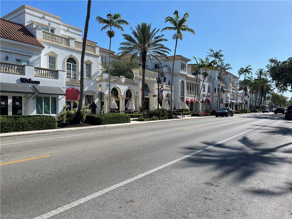 PALM COURT - Residential Lease