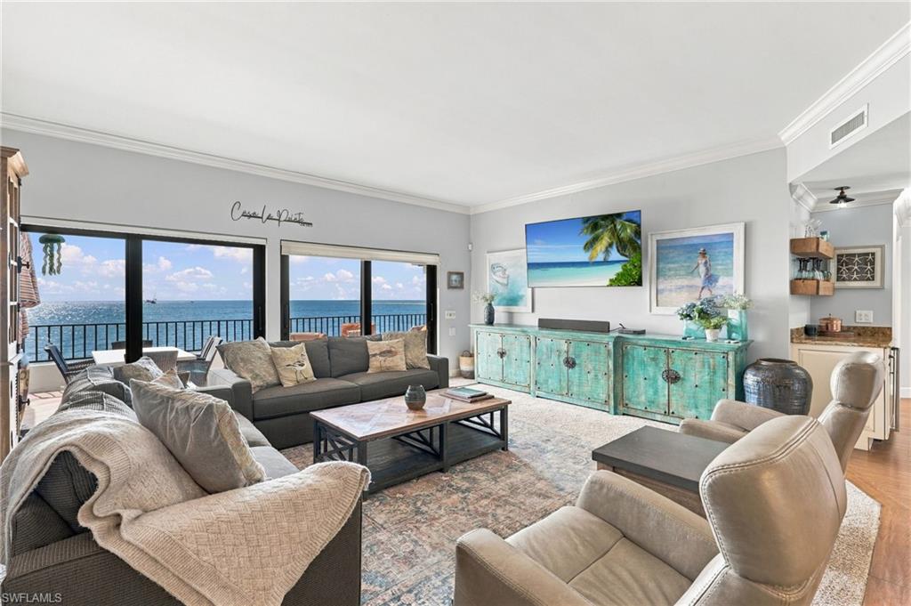 604 La Peninsula BLVD 604