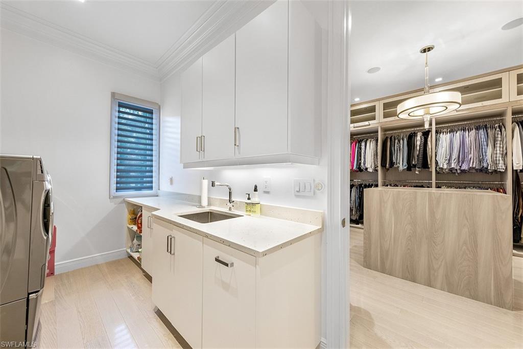 SANIBEL ESTATES - Residential