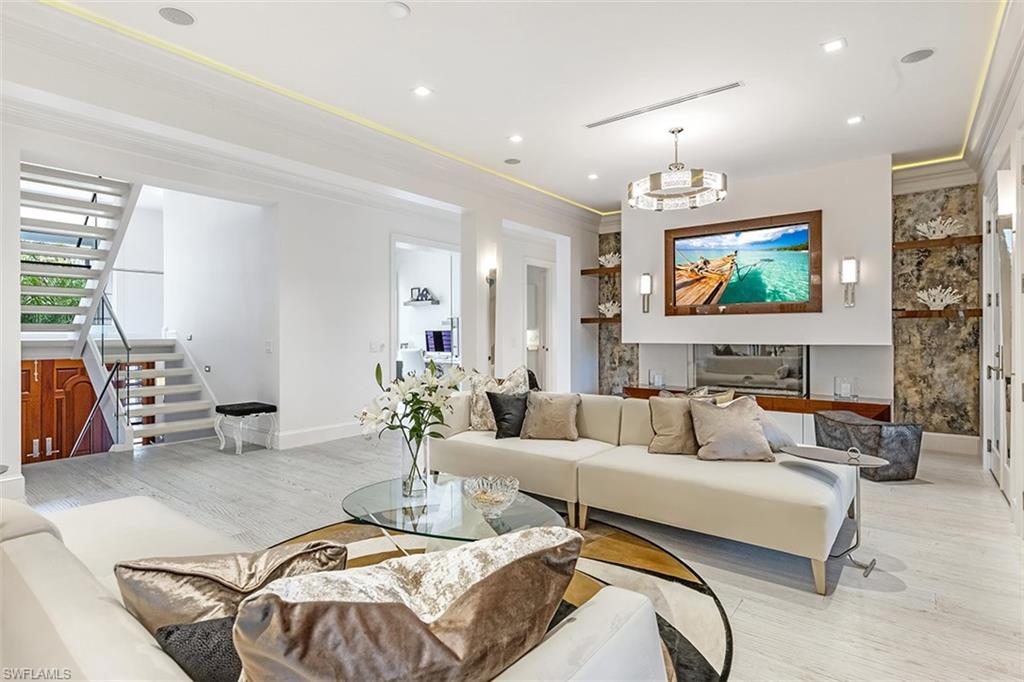 SANIBEL ESTATES - Residential