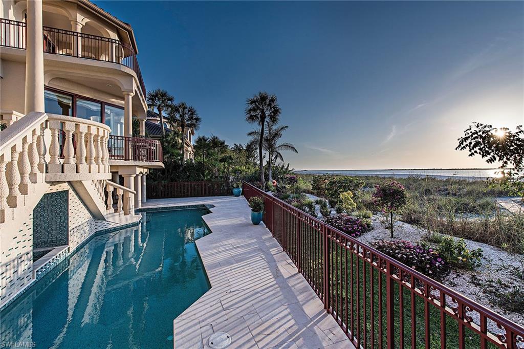 HIDEAWAY BEACH - Residential