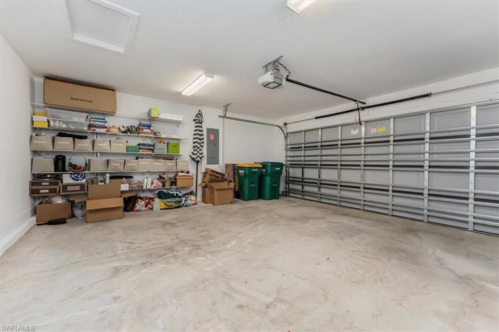 MAPLE RIDGE - Residential