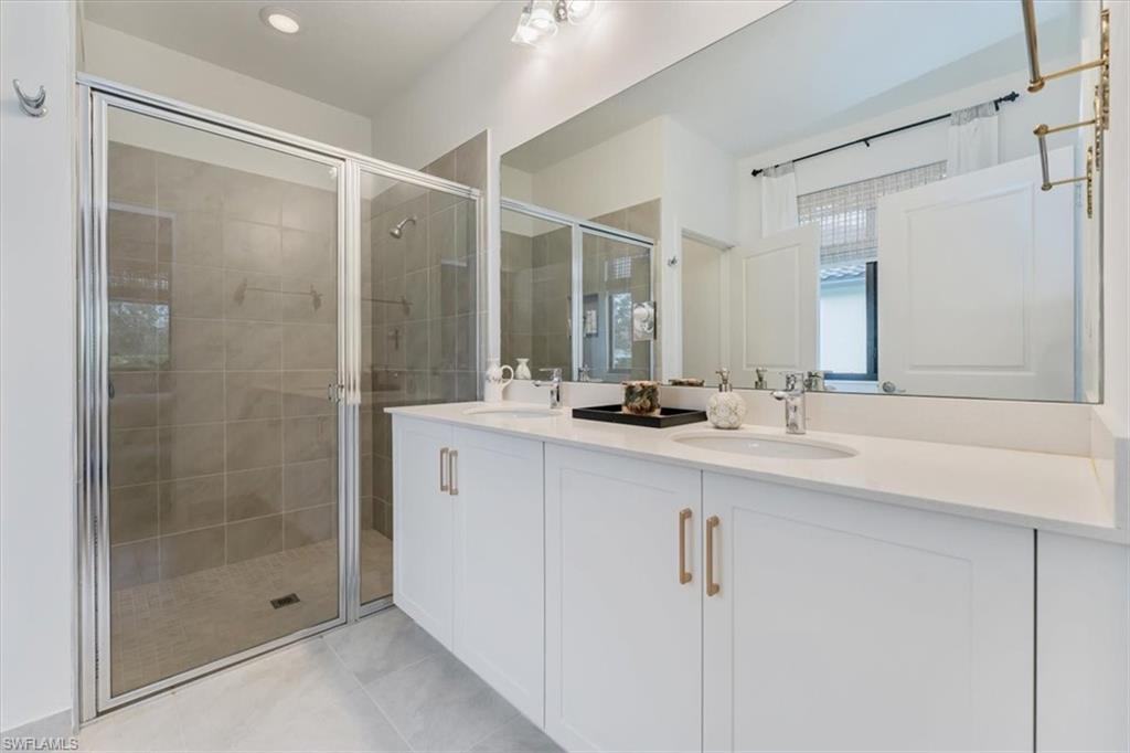 MAPLE RIDGE - Residential