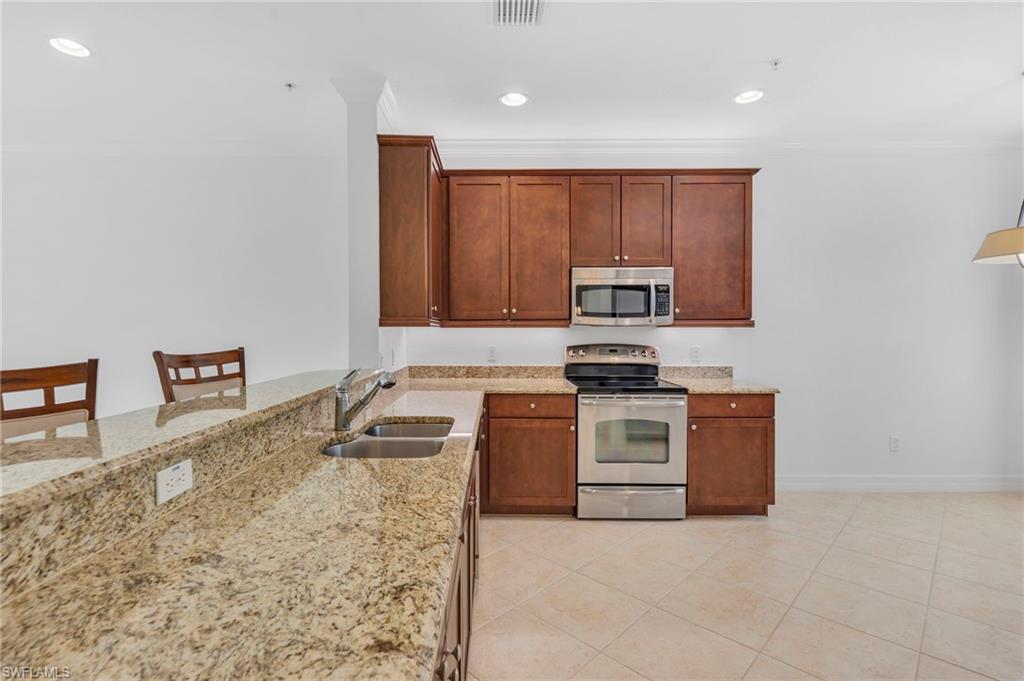 MARBELLA LAKES - Residential