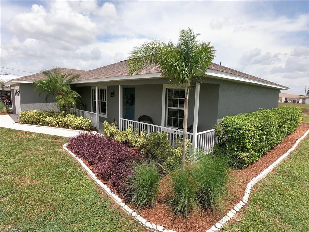 MIRROR LAKES - Residential