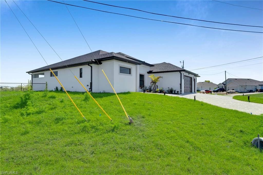 CAPE CORAL - Residential