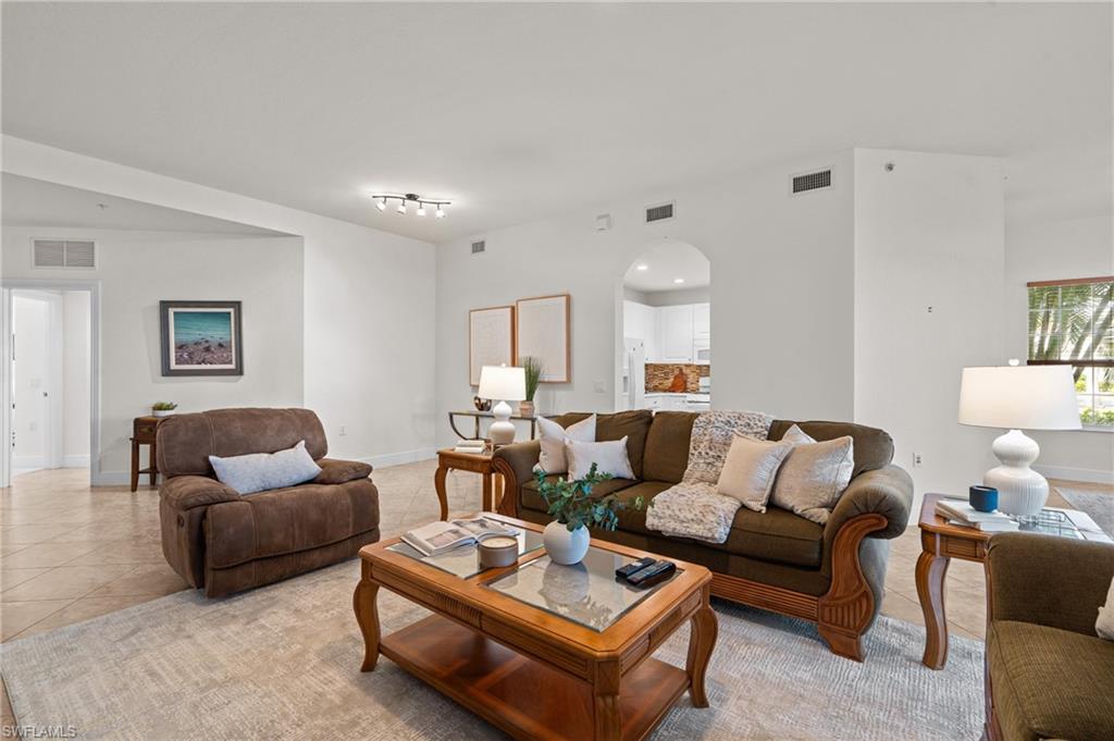 9083 Cascada WAY 101