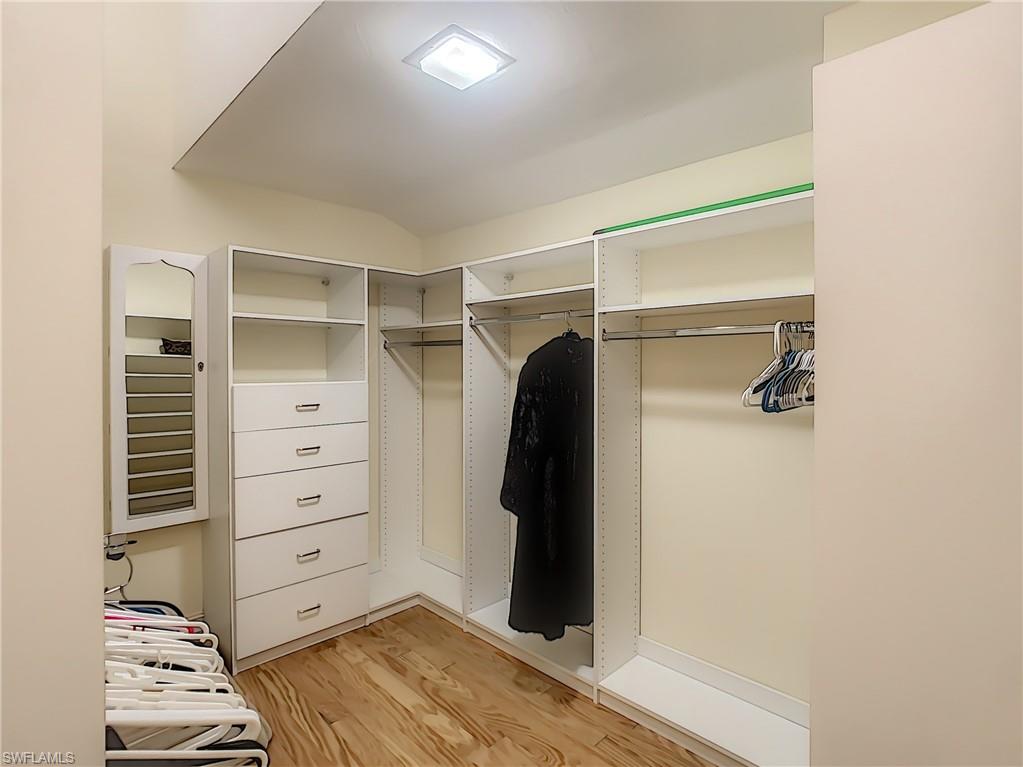 LONGBOAT VILLAGE - Residential