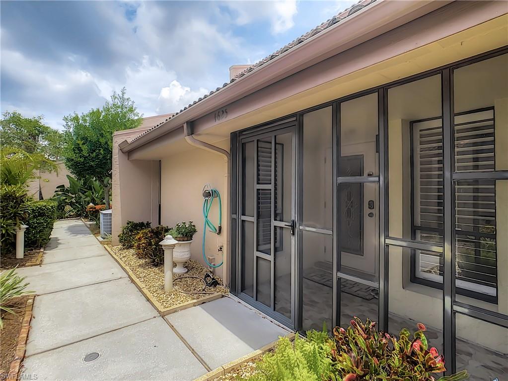 LONGBOAT VILLAGE - Residential