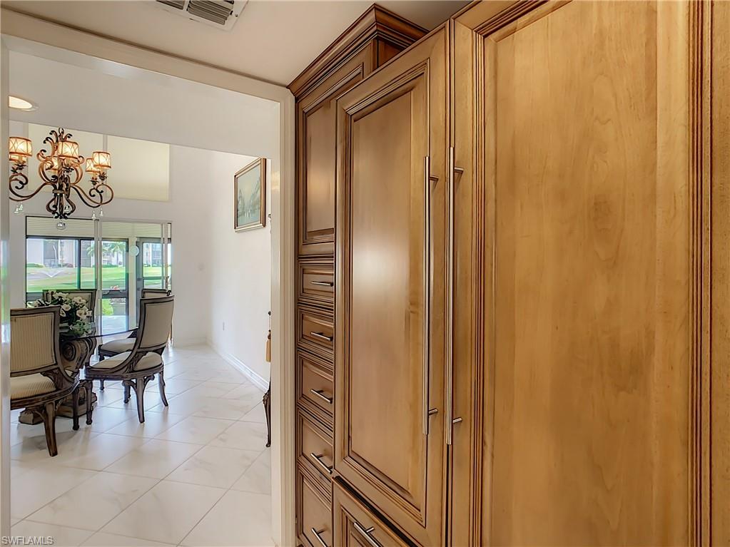 LONGBOAT VILLAGE - Residential