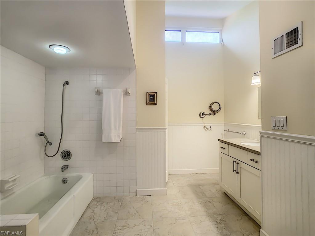 LONGBOAT VILLAGE - Residential