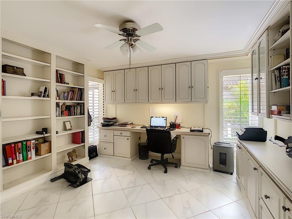 LONGBOAT VILLAGE - Residential