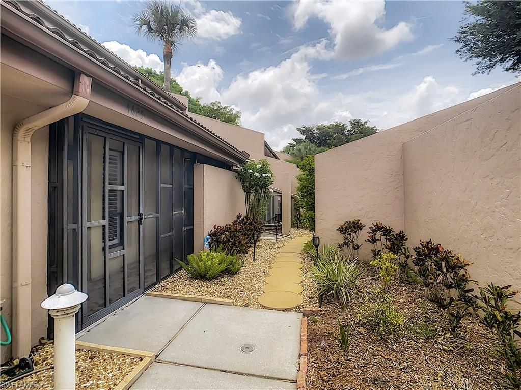 LONGBOAT VILLAGE - Residential