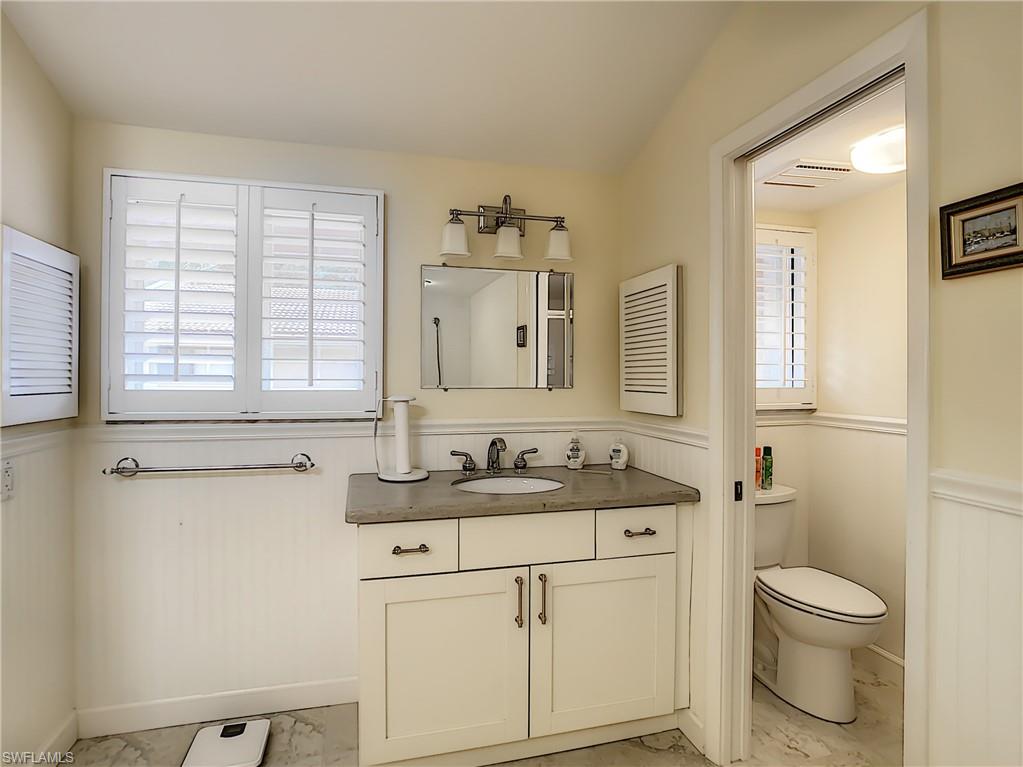 LONGBOAT VILLAGE - Residential