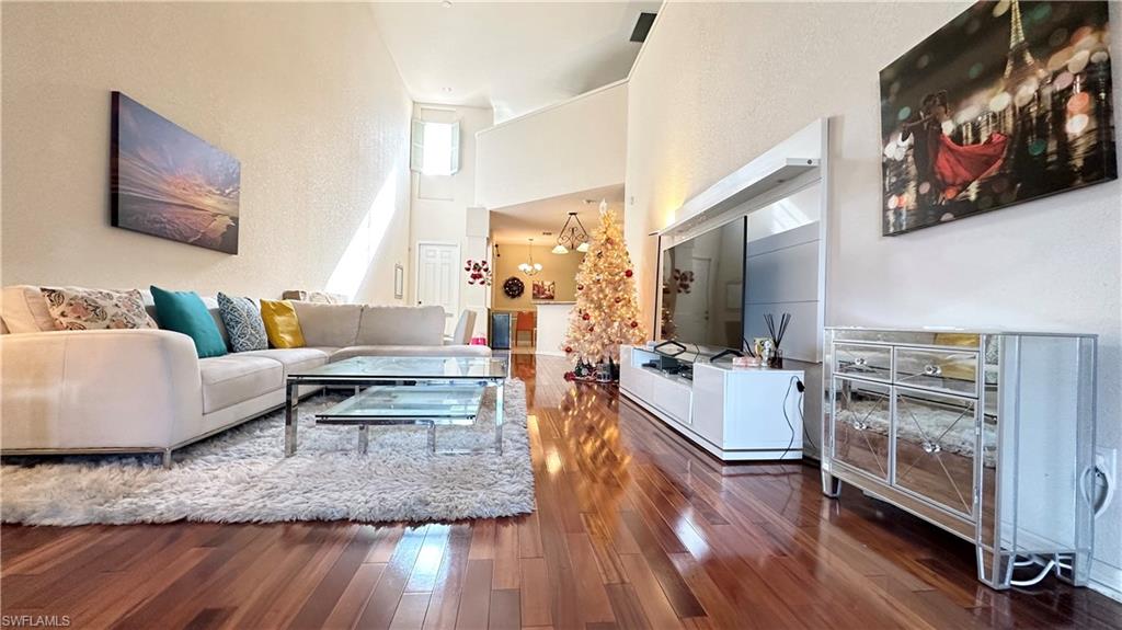 REFLECTION LAKES - Residential