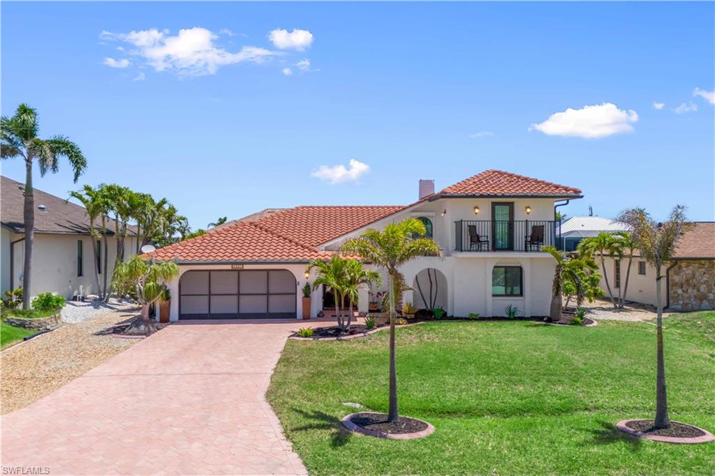 2420 Cherimoya LN