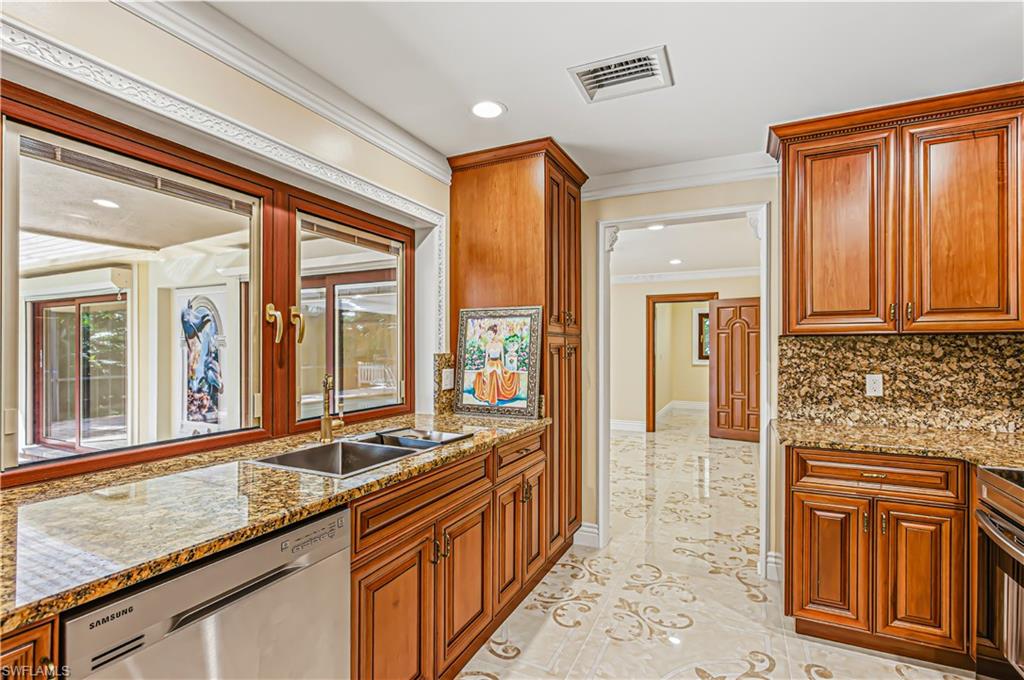 MARCO ISLAND - Residential