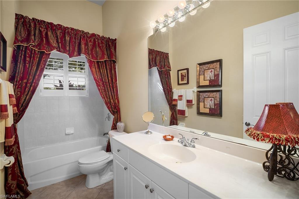 VILLA TUSCANY - Residential