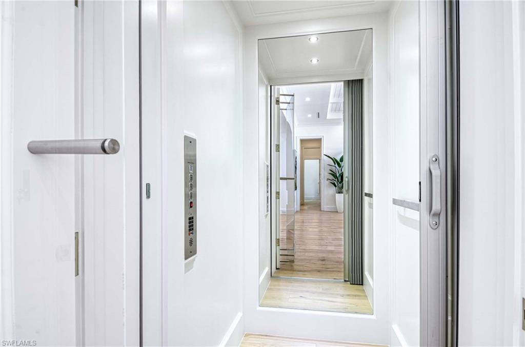 OLDE NAPLES - Residential