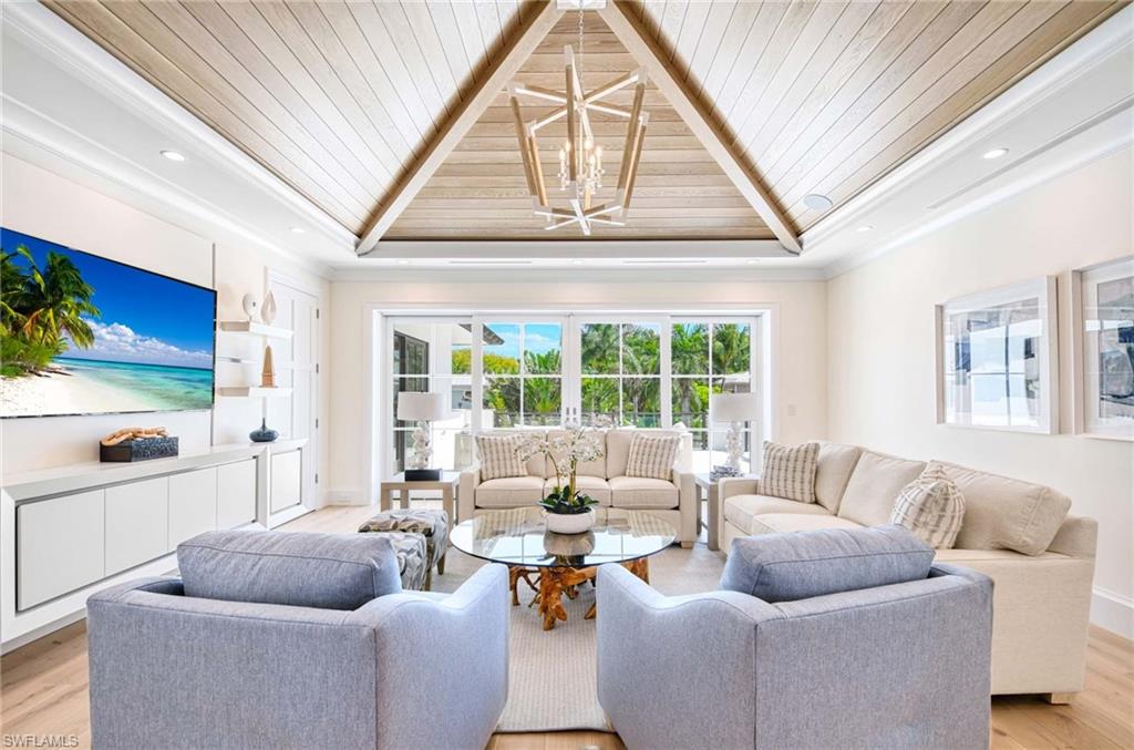 OLDE NAPLES - Residential