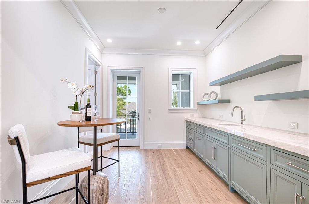 OLDE NAPLES - Residential